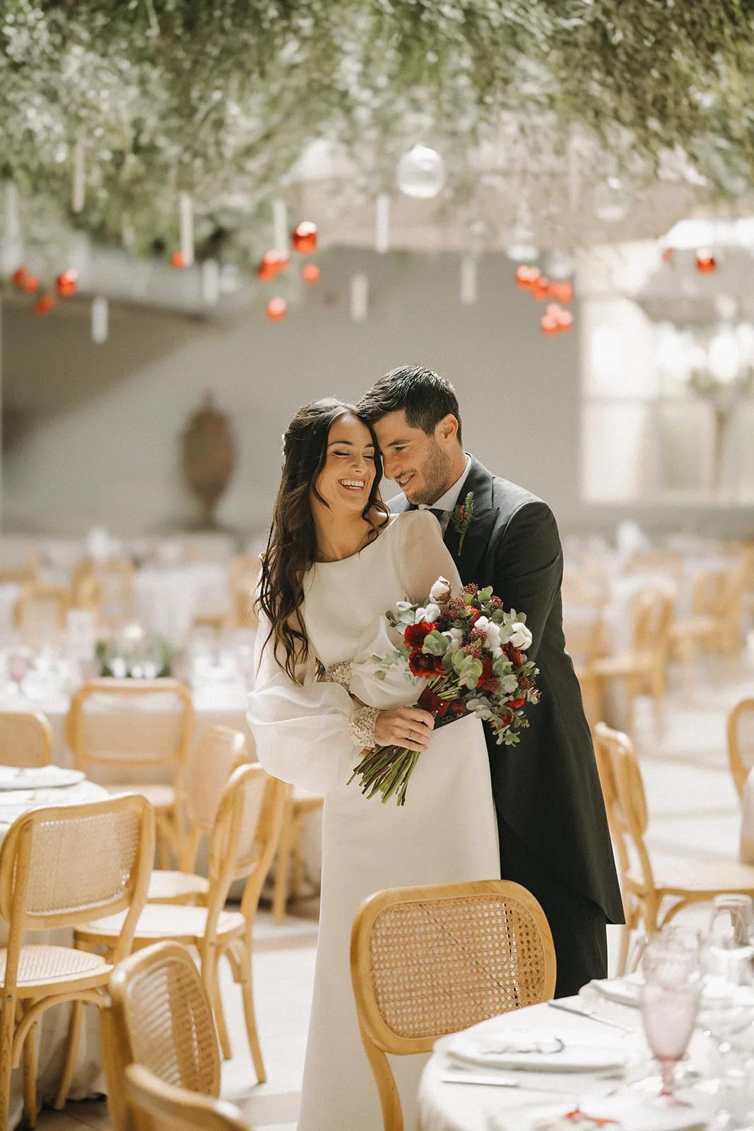 Tamara Icardo and Miguel's Christmas Wedding: Winter Wedding Inspiration